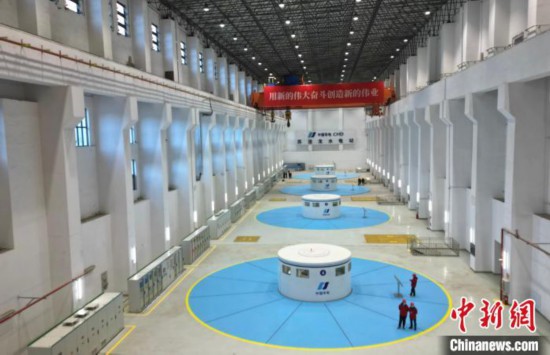 圖為水電站內(nèi)部。　王磊　攝