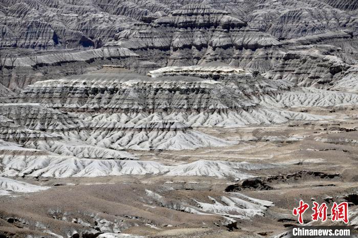 4月5日，西藏阿里札達土林?！±盍?攝