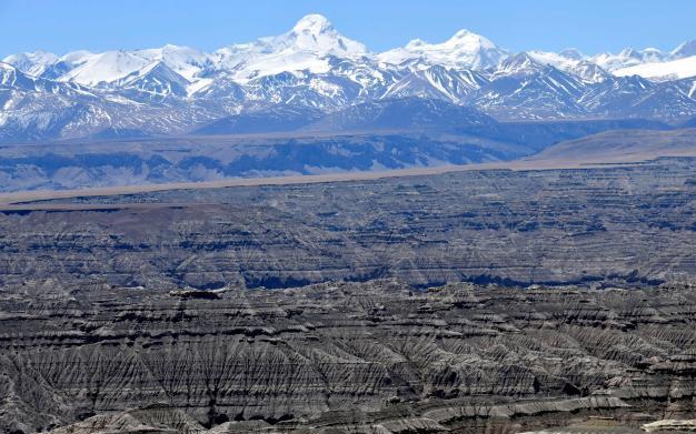 4月5日，西藏阿里札達(dá)土林?！±盍?攝