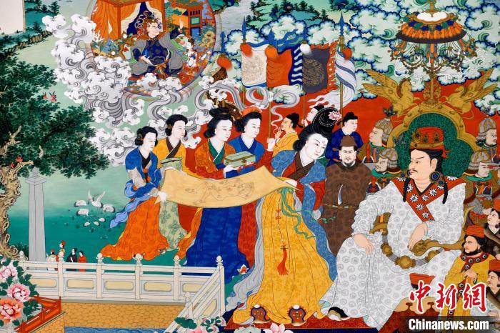 圖為5月16日，展覽中的新創(chuàng)唐卡作品(局部)?！±盍?攝