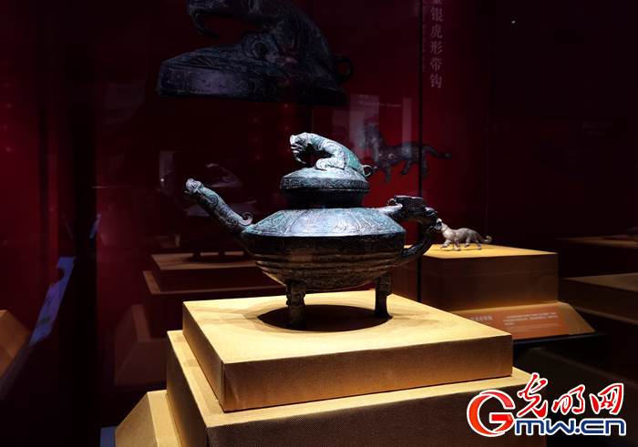 【新春走基層】視頻丨虎年看虎展！來(lái)國(guó)博感受虎文化