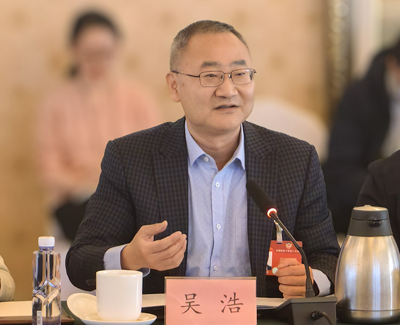 全國政協(xié)委員、首都醫(yī)科大學(xué)全科醫(yī)學(xué)與繼續(xù)教育學(xué)院院長吳浩。受訪者供圖